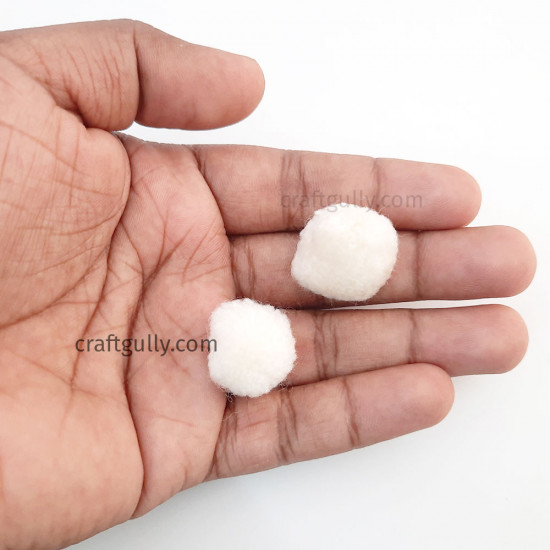 Pom Poms 22mm - Off White - Pack of 25