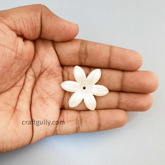 Acrylic Beads 34mm Flower #15 - Ivory - 20 Beads