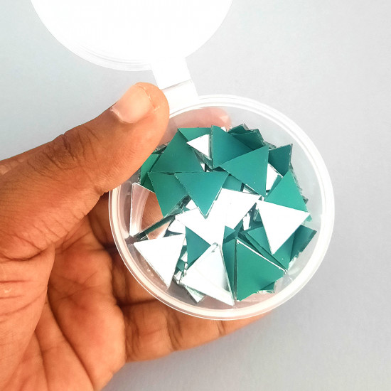 Cut Mirrors 14mm - Triangle - 50gms/ 139 Pcs Cut Mirrors 14mm - Triangle - 50gms/ 139 Pcs