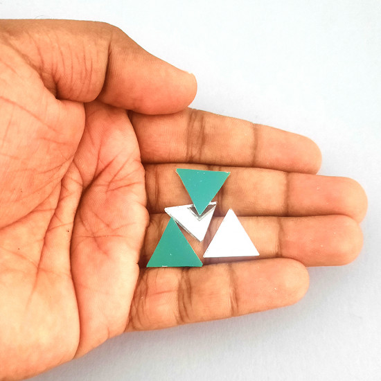Cut Mirrors 14mm - Triangle - 50gms/ 139 Pcs Cut Mirrors 14mm - Triangle - 50gms/ 139 Pcs