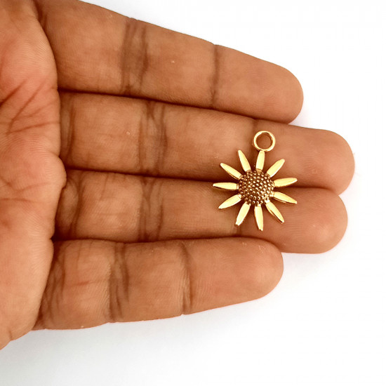 Metal Charms 22mm Flower #26 - Golden - 10 Charms