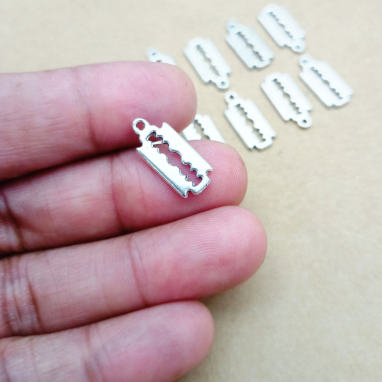 Metal Charms 16mm Razor Blade #1 - Silver - 10 Charms