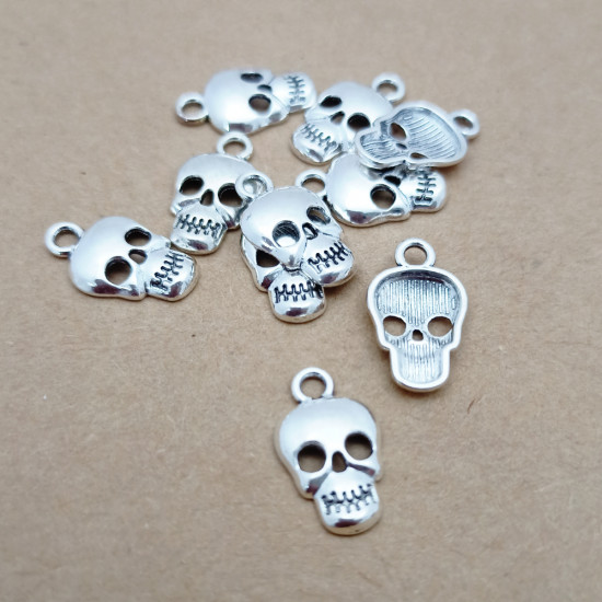 Metal Charms 16mm Skull #1 - Silver - 10 Charms