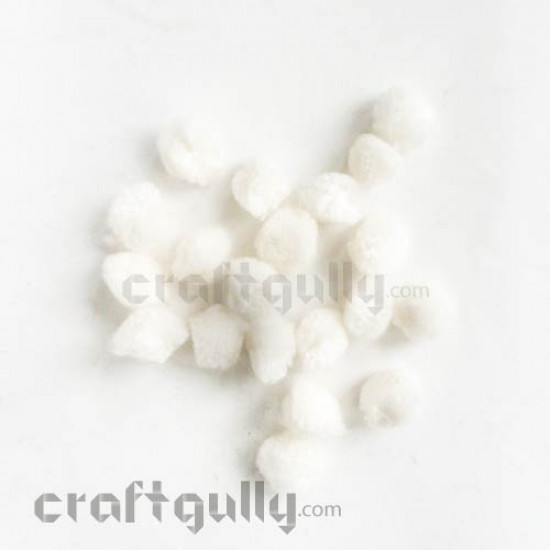 Pom Poms 20mm - Off White - Pack of 25