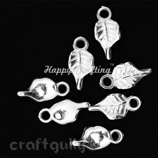 Charms 12mm Acrylic - Silver Leaf - Pack of 25