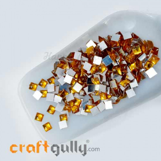 Kundan Stones 5mm Square - Golden With Silver Back - 10gms