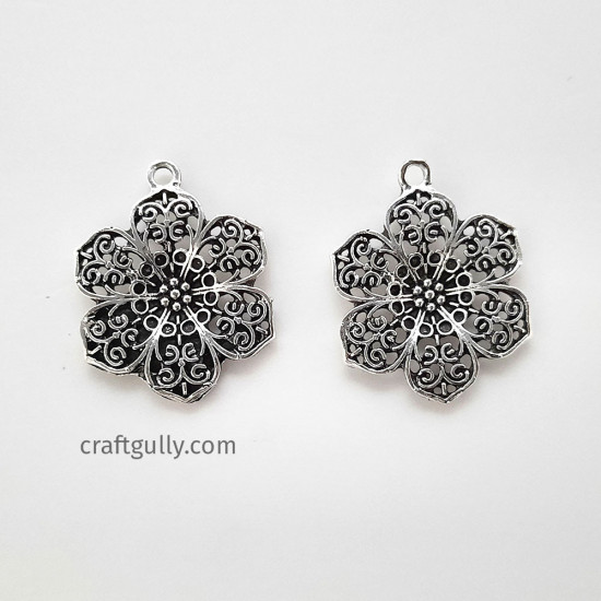 Metal Charms 29mm Flower #22 - Antique Silver - 4 Charms