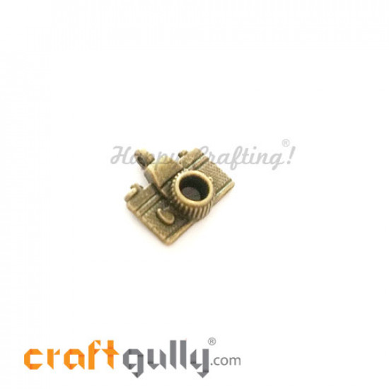 Charms / Elements 15.5mm Metal - Travel Camera - Bronze - Pack of 1 Charms / Elements 15.5mm Metal - Travel Camera - Bronze - Pack of 1